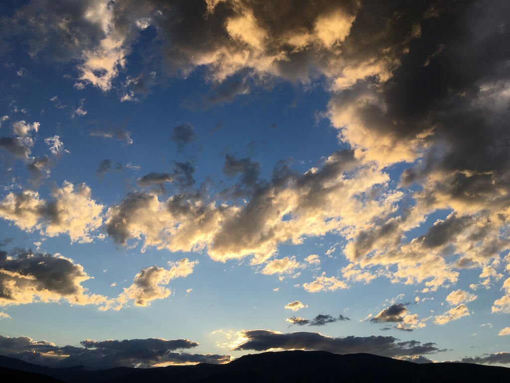 Coucher de soleil vu de la Maison Rouge, été 2021 (Jiaxin)