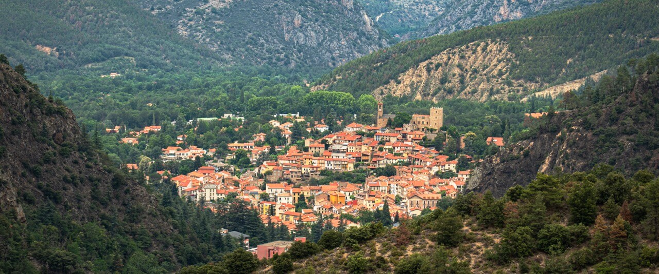Vernet-les-Bains vu de la montée au pic de l'Alzina, printemps 2024 (Fiona)